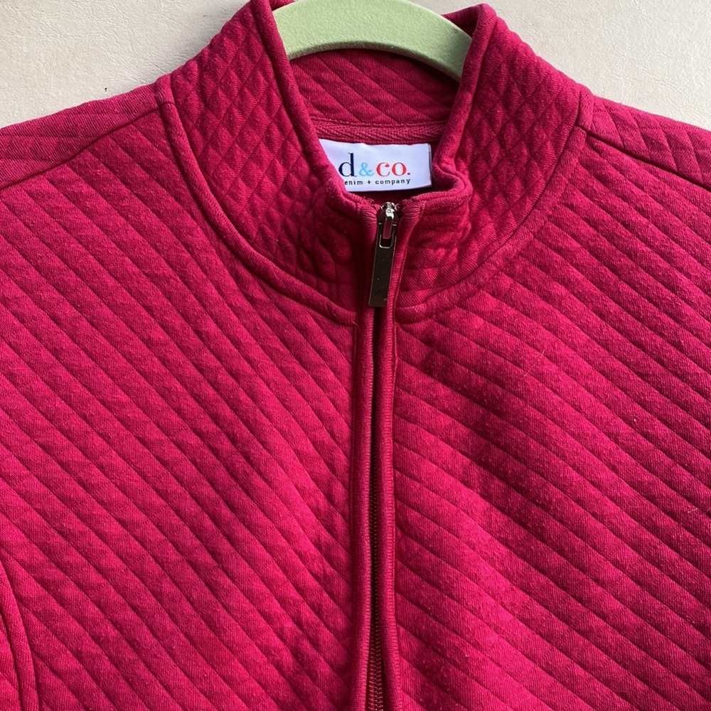 Pink Vest by Denim and Company Size Small.